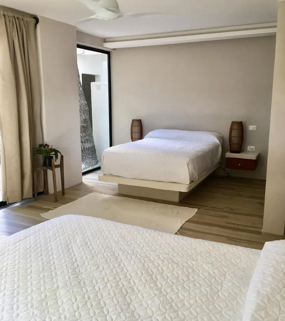 تولوم Copal Villa 3*,