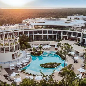 Üdülőközpont Secrets & Club (adults Only)